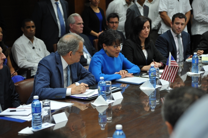 Secretary Pritzker (center) and Ambassador DeLaurentis (left) at the U.S.-Cuba Regulatory Dialogue Meeting