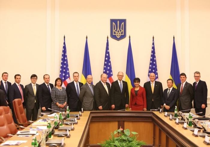 Secretary Pritzker and U.S. CEOs meet with Ukrainian Prime Minister Yatsenyuk