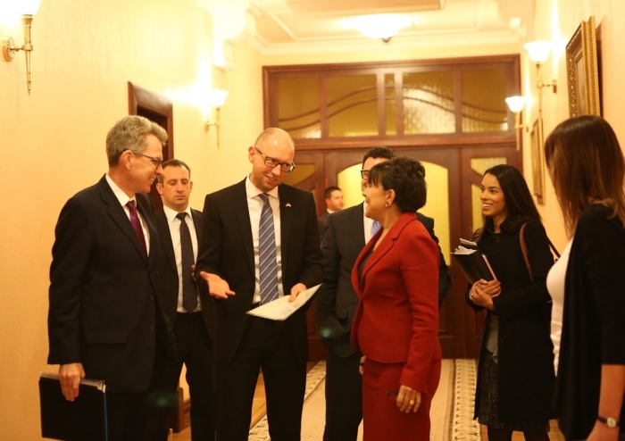 Ukrainian Prime Minister Yatsenyuk greets Secretary Pritzker