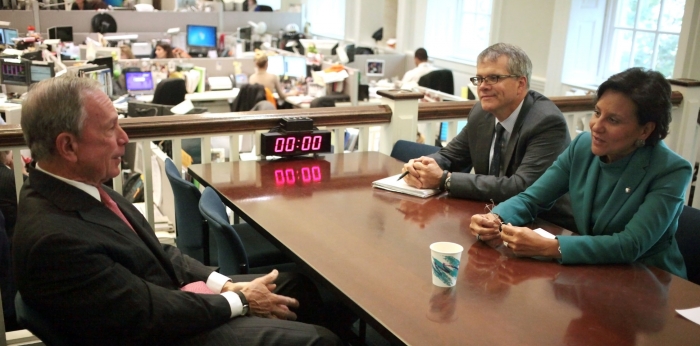 Secretary Pritzker and her Chief of Staff, Bruce Andrews, Meet with Mayor Bloomberg in his City Hall Office