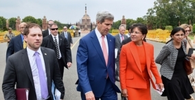 Secretary Pritzker and Secretary of State John Kerry met with Indian Prime Minister Narendra Modi