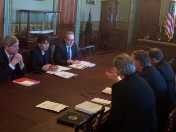 Secretary Pritzker Joins Bipartisan Roundtable on the Benefits of Trade during National Governors Association Winter Meeting.