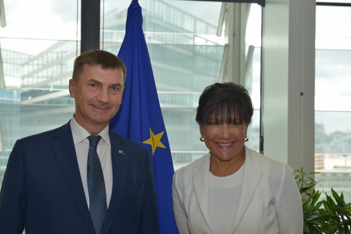 Secretary Pritzker and European Commission VP of DSM Ansip