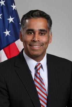 Justin Antonipillai