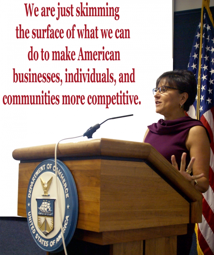 Secretary Pritzker kicked off the first organizational meeting of the 2014-2016 National Advisory Committee on Innovation and Entrepreneurship