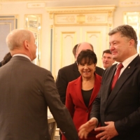 Secretary Pritzker and U.S. CEOs meet with Ukranian President Poroshenko