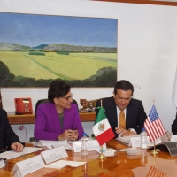 Secretary Pritzker joined by U.S. Ambassador Wayne and Mexico&#039;s Secretary of Economy, Ildefonso Guajardo Villarreal during her trade mission to Mexico City and Monterrey.