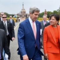 Secretary Pritzker and Secretary of State John Kerry met with Indian Prime Minister Narendra Modi