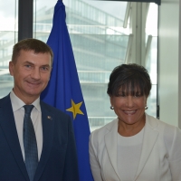 Secretary Pritzker and European Commission VP of DSM Ansip