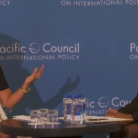 Secretary Pritzker and moderator Ann Simmons participating in an armchair discussion at the Pacific Council on International Policy in Los Angeles, CA. Source: Pacific Council on International Policy