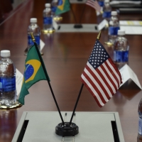USA and Brazil table flags